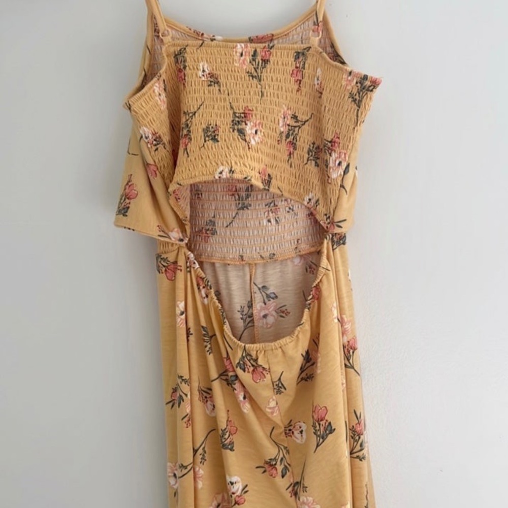 NWOT yellow floral jumpsuit - Picture 3 of 5